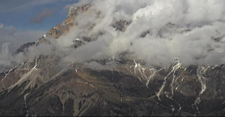 Webcam Сан-Мартино-ди-Кастроцца - Пассо-Ролле - Pale di San Martino