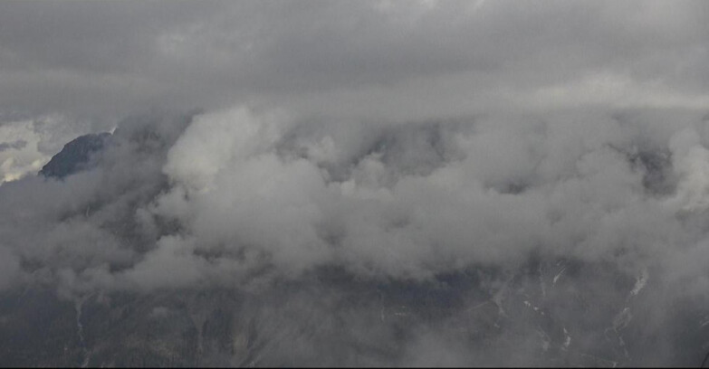 Webcam Сан-Мартино-ди-Кастроцца - Пассо-Ролле - Pale di San Martino