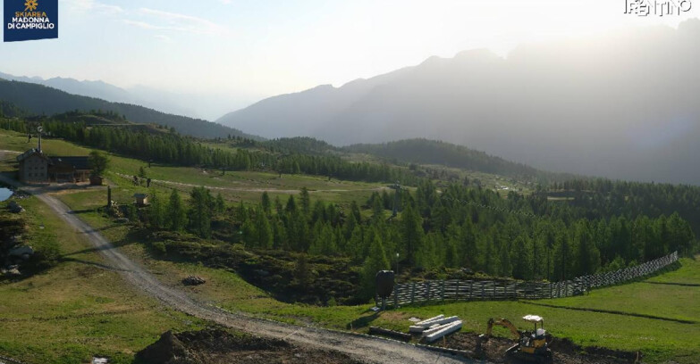 Webcam Madonna di Campiglio - Rifugio Viviani