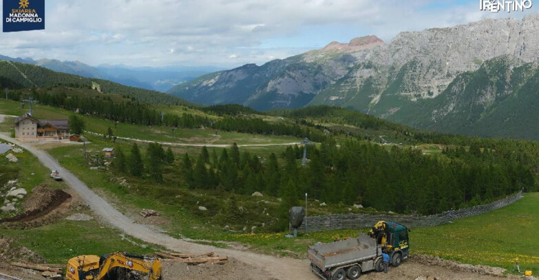 Webcam Madonna di Campiglio - Rifugio Viviani