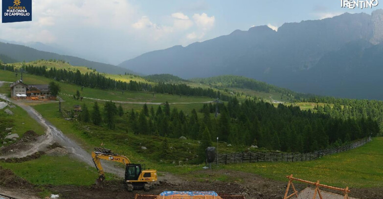 Webcam Madonna di Campiglio - Rifugio Viviani