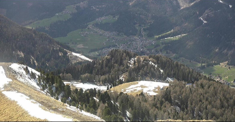 Webcam Поцца-ди-Фасса-Алок-Буффор  - Sasso Lungo e Sasso Piatto visti da Buffaure