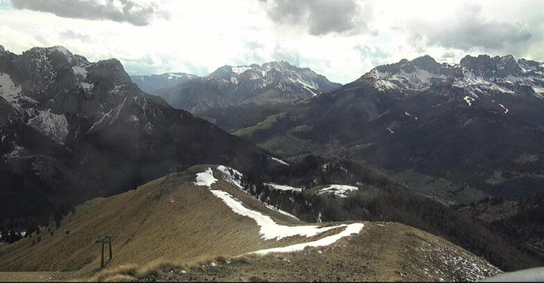 Webcam Поцца-ди-Фасса-Алок-Буффор  - Sasso Lungo e Sasso Piatto visti da Buffaure