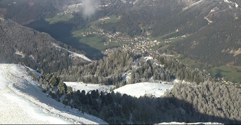 Webcam Pozza di Fassa-Aloch-Buffaure  - Sasso Lungo e Sasso Piatto visti da Buffaure