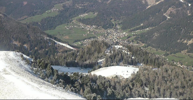 Webcam Pozza di Fassa-Aloch-Buffaure  - Sasso Lungo e Sasso Piatto visti da Buffaure