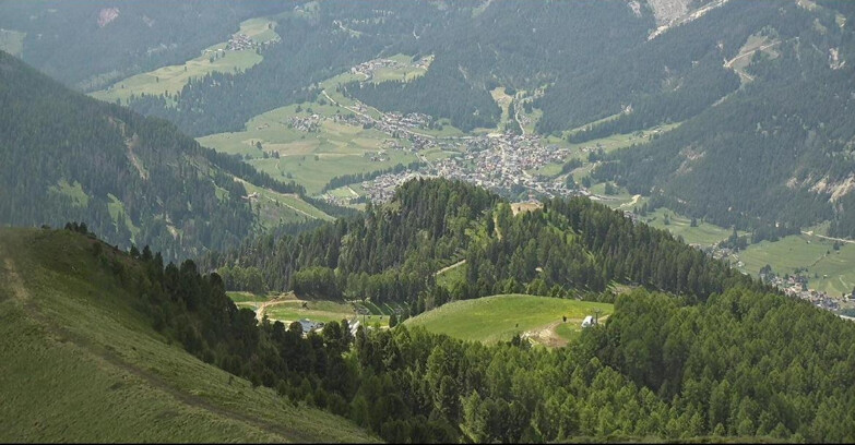 Webcam Pozza di Fassa-Aloch-Buffaure  - Sasso Lungo e Sasso Piatto visti da Buffaure