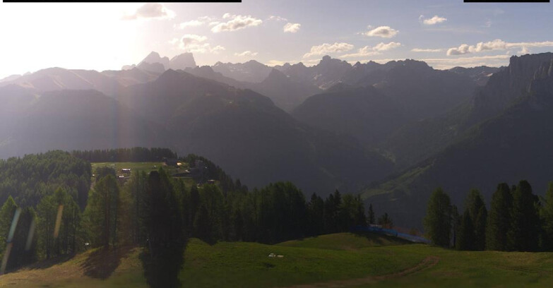 Webcam Vigo di Fassa-Pera-Ciampedìe - Vigo di Fassa - Ciampedie e Pozza Buffaure