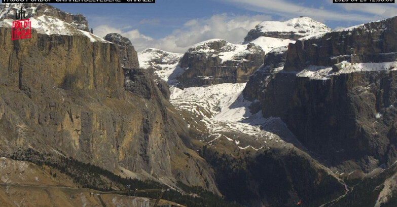 Webcam Campitello-Mazzin-Col Rodella - Canazei - Belvedere - Skiarea Belvedere