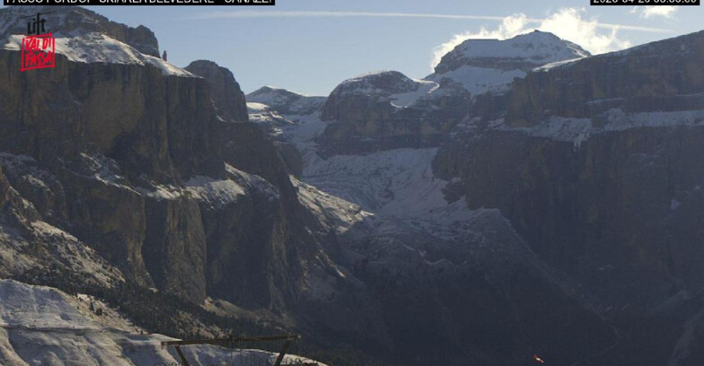 Webcam Campitello-Mazzin-Col Rodella - Canazei - Belvedere - Skiarea Belvedere