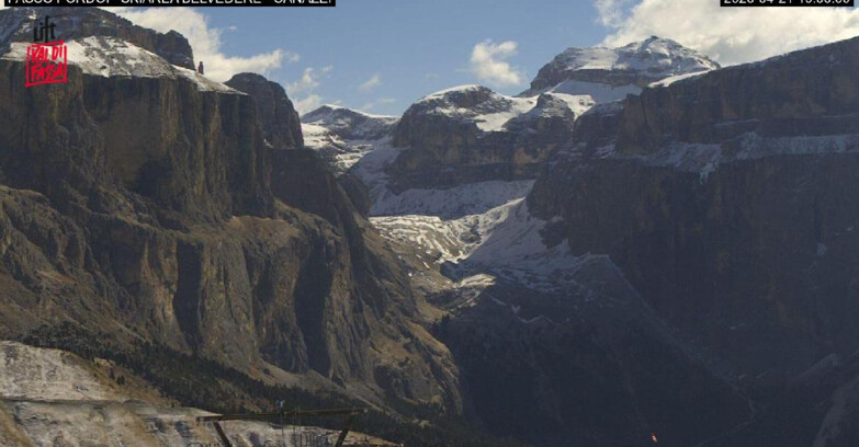 Webcam Campitello-Mazzin-Col Rodella - Canazei - Belvedere - Skiarea Belvedere