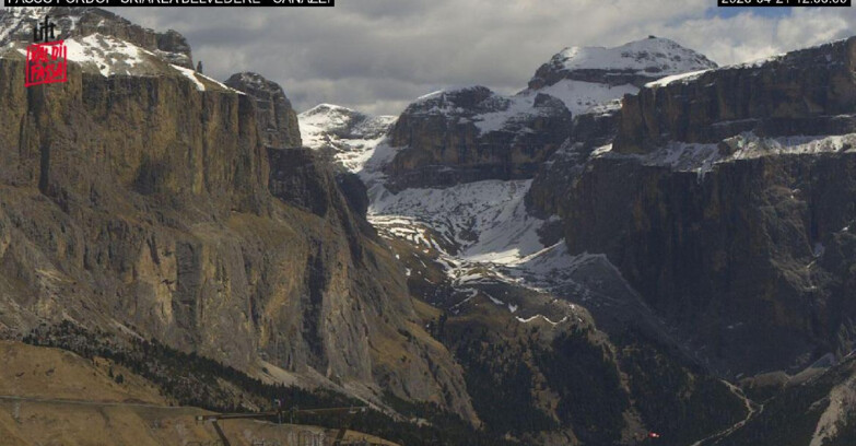 Webcam Campitello-Mazzin-Col Rodella  - Canazei - Belvedere - Skiarea Belvedere