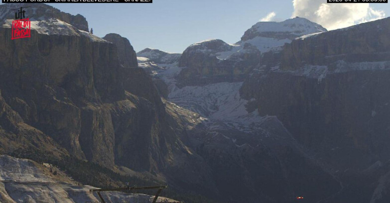 Webcam Campitello-Mazzin-Col Rodella - Canazei - Belvedere - Skiarea Belvedere