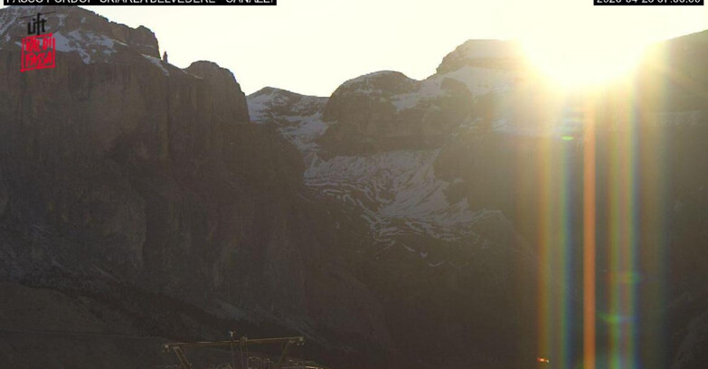 Webcam Campitello-Mazzin-Col Rodella - Canazei - Belvedere - Skiarea Belvedere