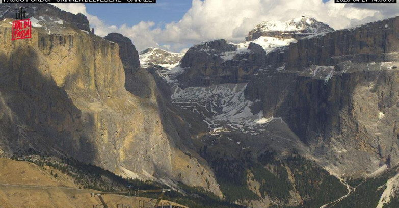 Webcam Campitello-Mazzin-Col Rodella - Canazei - Belvedere - Skiarea Belvedere