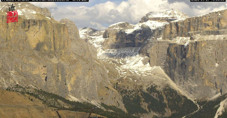 Webcam Campitello-Mazzin-Col Rodella - Canazei - Belvedere - Skiarea Belvedere