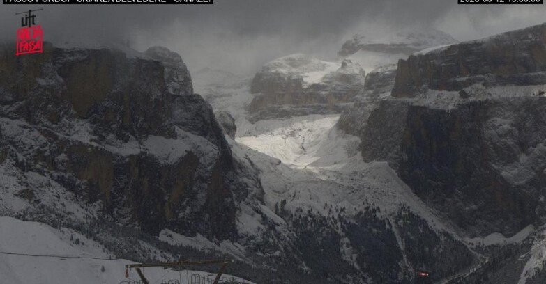 Webcam Campitello-Mazzin-Col Rodella  - Canazei - Belvedere - Skiarea Belvedere