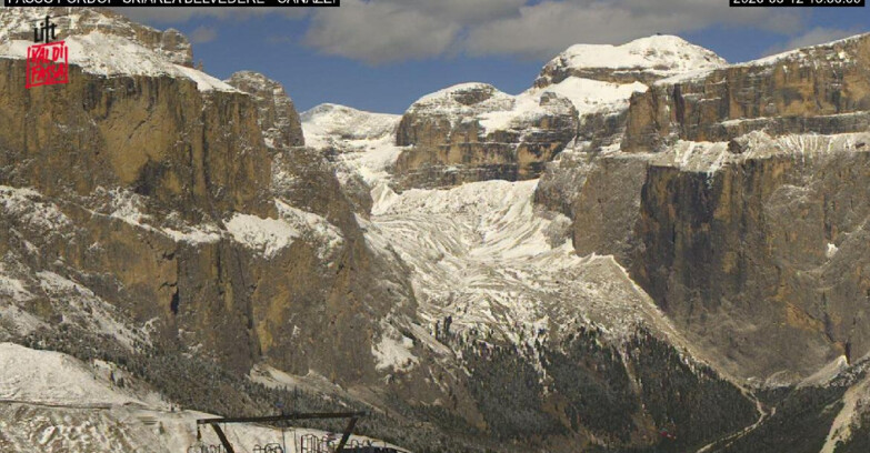 Webcam Campitello-Mazzin-Col Rodella  - Canazei - Belvedere - Skiarea Belvedere