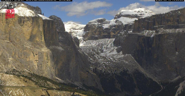 Webcam Campitello-Mazzin-Col Rodella - Canazei - Belvedere - Skiarea Belvedere