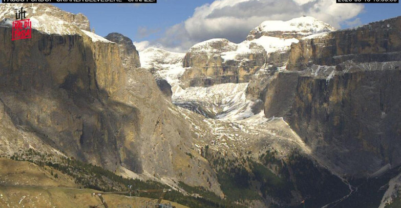 Webcam Campitello-Mazzin-Col Rodella - Canazei - Belvedere - Skiarea Belvedere