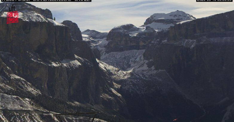 Webcam Campitello-Mazzin-Col Rodella - Canazei - Belvedere - Skiarea Belvedere