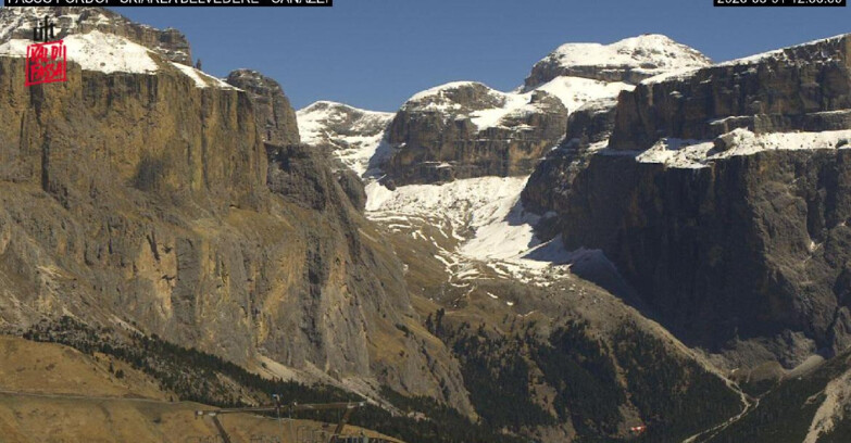 Webcam Campitello-Mazzin-Col Rodella - Canazei - Belvedere - Skiarea Belvedere