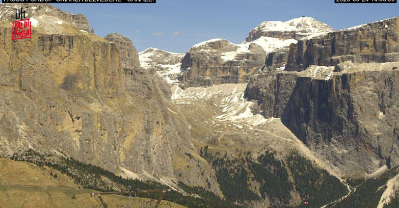 Webcam Campitello-Mazzin-Col Rodella - Canazei - Belvedere - Skiarea Belvedere