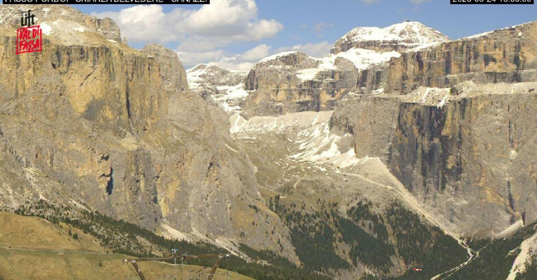 Webcam Campitello-Mazzin-Col Rodella - Canazei - Belvedere - Skiarea Belvedere