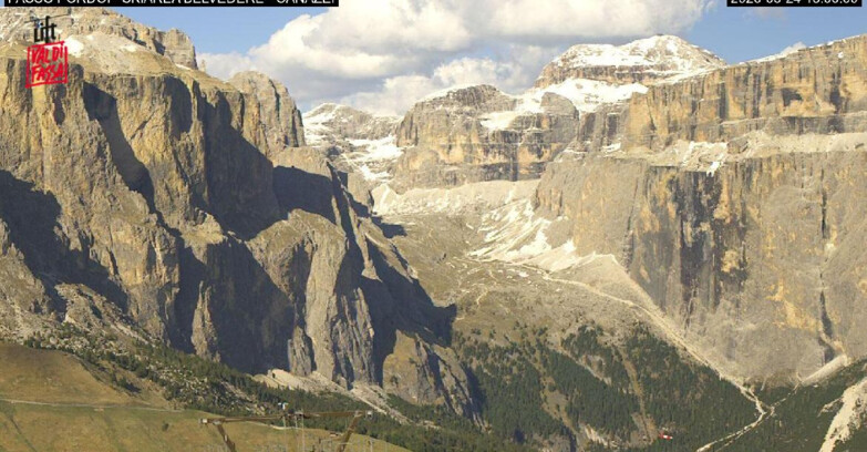 Webcam Campitello-Mazzin-Col Rodella - Canazei - Belvedere - Skiarea Belvedere