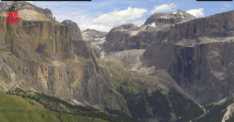 Webcam Campitello-Mazzin-Col Rodella  - Canazei - Belvedere - Skiarea Belvedere