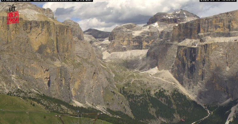 Webcam Campitello-Mazzin-Col Rodella - Canazei - Belvedere - Skiarea Belvedere