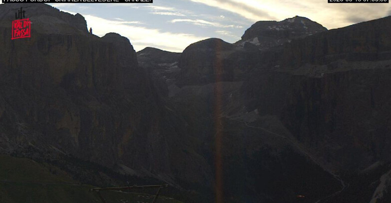 Webcam Campitello-Mazzin-Col Rodella  - Canazei - Belvedere - Skiarea Belvedere