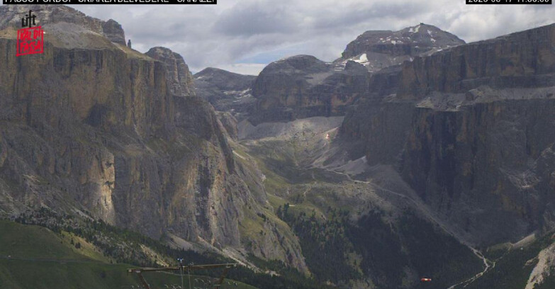 Webcam Campitello-Mazzin-Col Rodella  - Canazei - Belvedere - Skiarea Belvedere