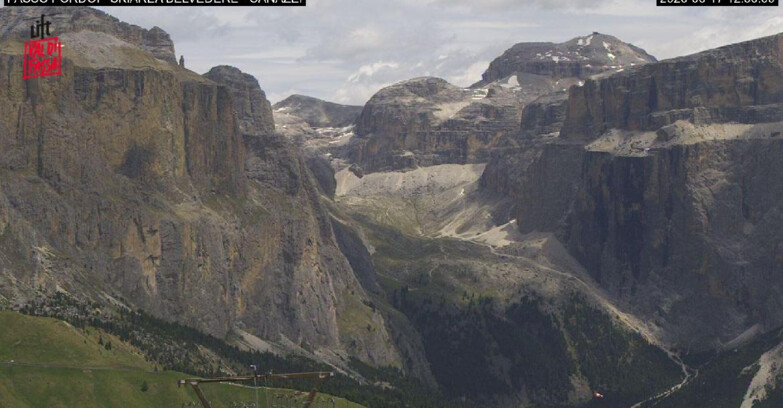 Webcam Campitello-Mazzin-Col Rodella  - Canazei - Belvedere - Skiarea Belvedere