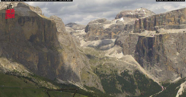 Webcam Campitello-Mazzin-Col Rodella  - Canazei - Belvedere - Skiarea Belvedere