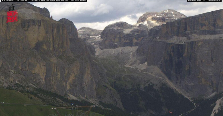 Webcam Campitello-Mazzin-Col Rodella  - Canazei - Belvedere - Skiarea Belvedere