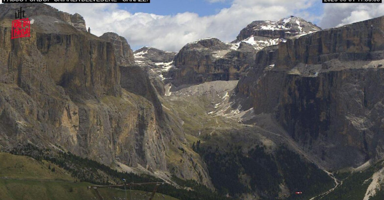 Webcam Campitello-Mazzin-Col Rodella  - Canazei - Belvedere - Skiarea Belvedere
