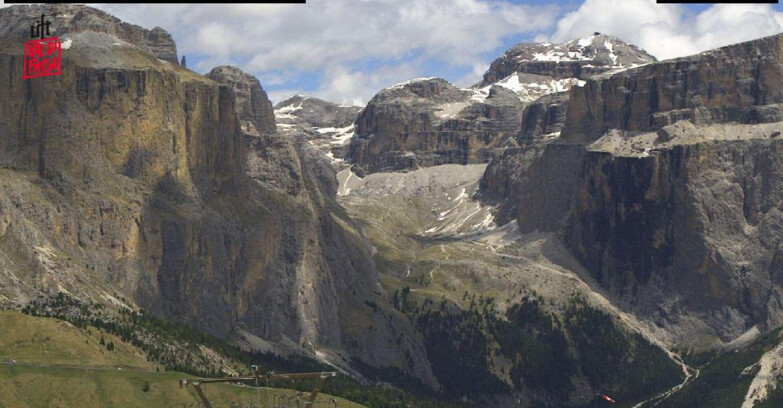 Webcam Campitello-Mazzin-Col Rodella  - Canazei - Belvedere - Skiarea Belvedere