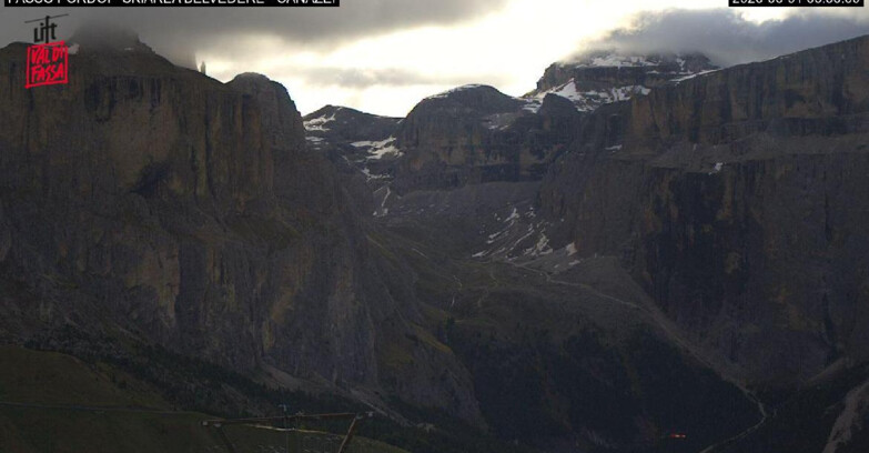 Webcam Campitello-Mazzin-Col Rodella  - Canazei - Belvedere - Skiarea Belvedere