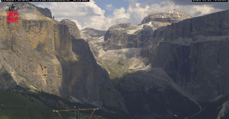 Webcam Campitello-Mazzin-Col Rodella - Canazei - Belvedere - Skiarea Belvedere