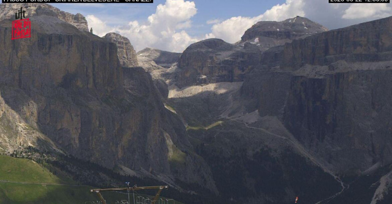 Webcam Campitello-Mazzin-Col Rodella  - Canazei - Belvedere - Skiarea Belvedere