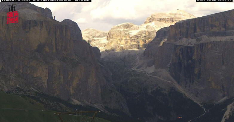 Webcam Campitello-Mazzin-Col Rodella  - Canazei - Belvedere - Skiarea Belvedere