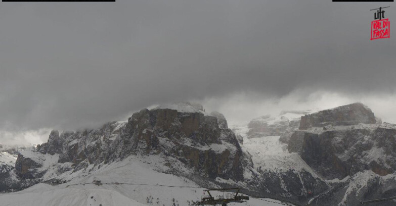 Webcam Campitello-Mazzin-Col Rodella  - Canazei - Passo Pordoi - Sass Pordoi