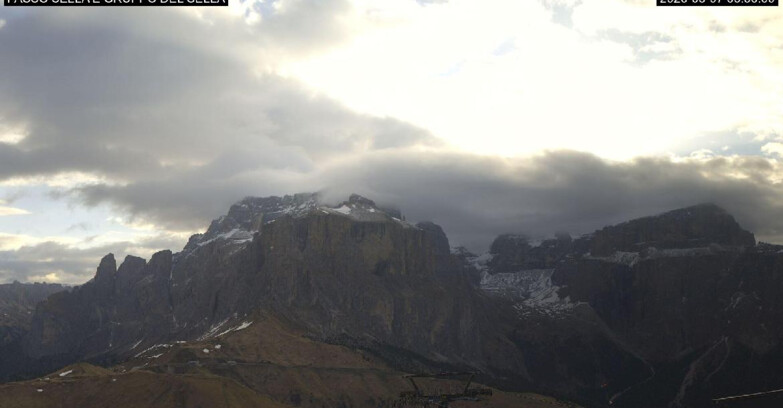 Webcam Campitello-Mazzin-Col Rodella - Canazei - Passo Pordoi - Sass Pordoi