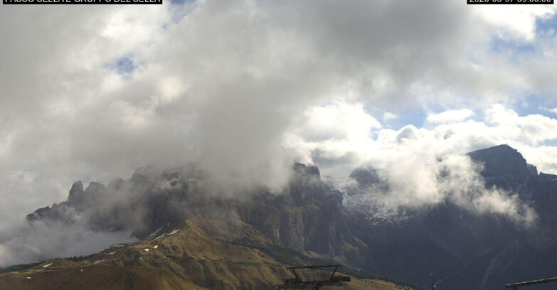 Webcam Campitello-Mazzin-Col Rodella  - Canazei - Passo Pordoi - Sass Pordoi