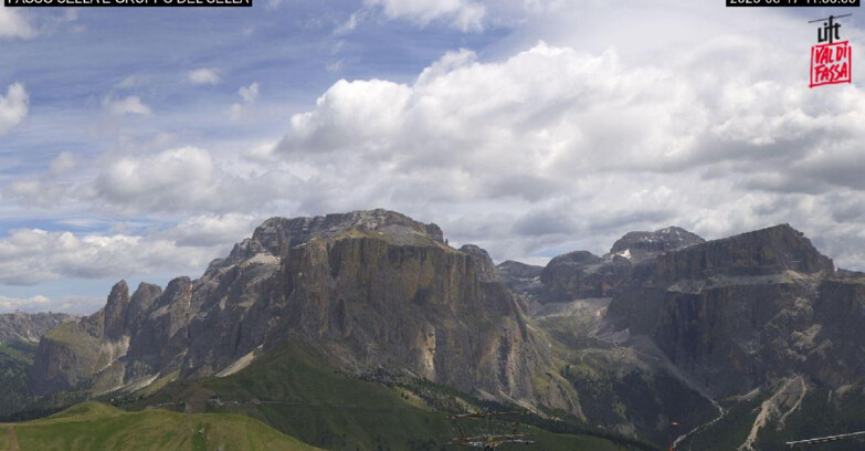 Webcam Campitello-Mazzin-Col Rodella  - Canazei - Passo Pordoi - Sass Pordoi