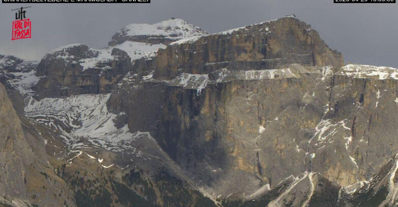 Webcam Campitello-Mazzin-Col Rodella - Canazei - Marmolada