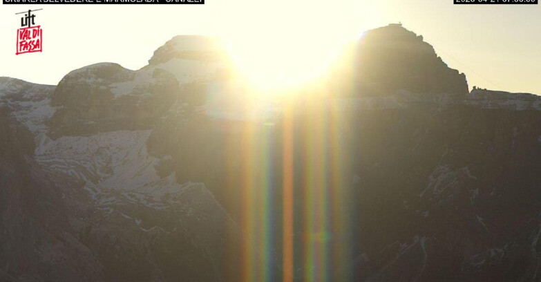 Webcam Campitello-Mazzin-Col Rodella - Canazei - Marmolada