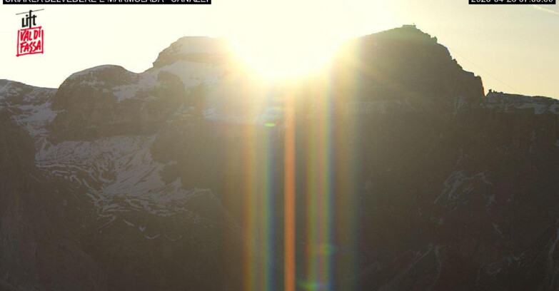 Webcam Campitello-Mazzin-Col Rodella - Canazei - Marmolada