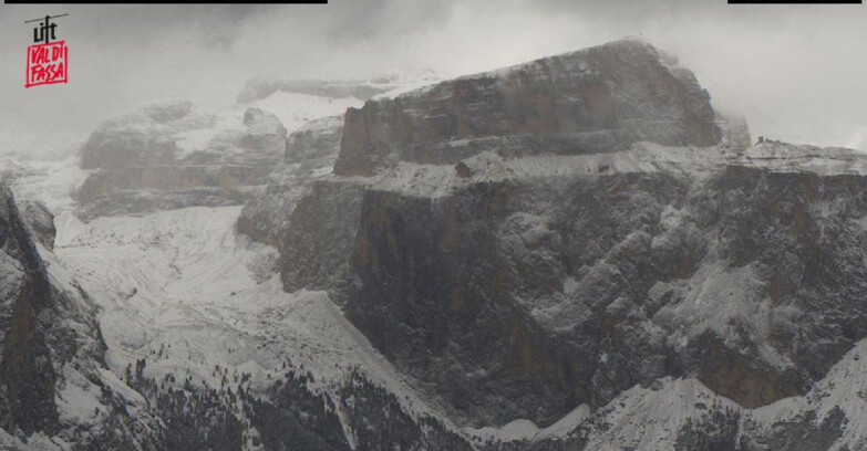 Webcam Campitello-Mazzin-Col Rodella  - Canazei - Marmolada