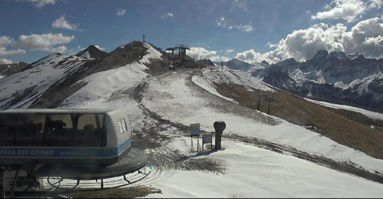 Webcam Pozza di Fassa-Aloch-Buffaure  - Col de Valvacin - Stazione a Monte
